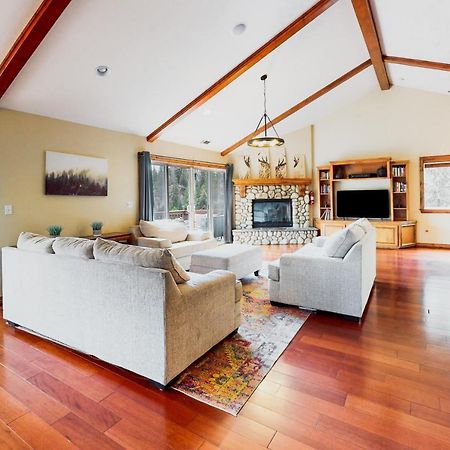 Deer Mountain Villa Лейк Ароухед Екстериор снимка
