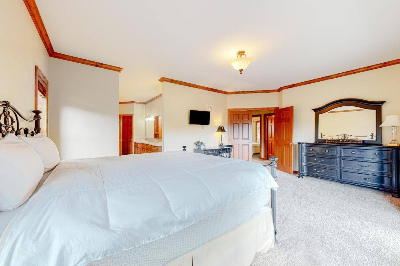 Deer Mountain Villa Лейк Ароухед Екстериор снимка